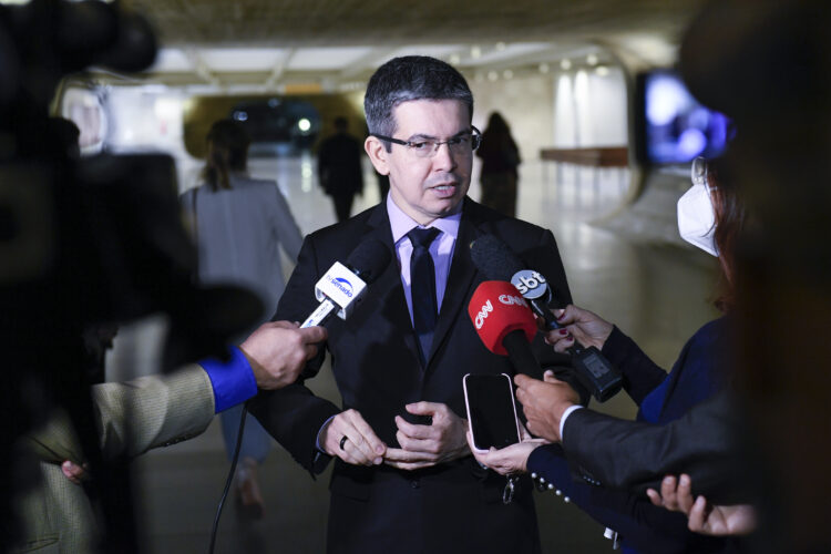 Senador Randolfe Rodrigues (Rede-AP) concede entrevista. 

Foto: Roque de Sá/Agência Senado